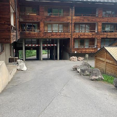 Appartement Avec Acces Piscine- Station- 4 Personnes Сен-Жан-д'Ольп Экстерьер фото