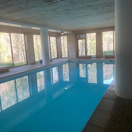 Appartement Avec Acces Piscine- Station- 4 Personnes Сен-Жан-д'Ольп Экстерьер фото